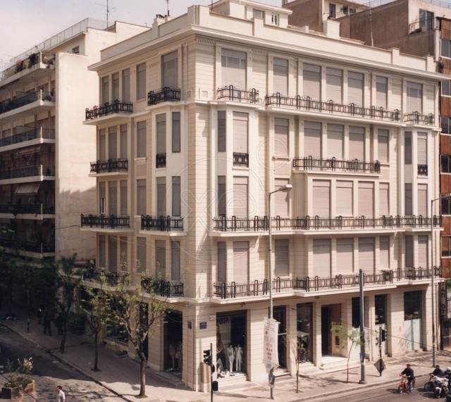(For Sale) Commercial Building || Athens Center/Athens - 2.000 Sq.m, 4.500.000€ 